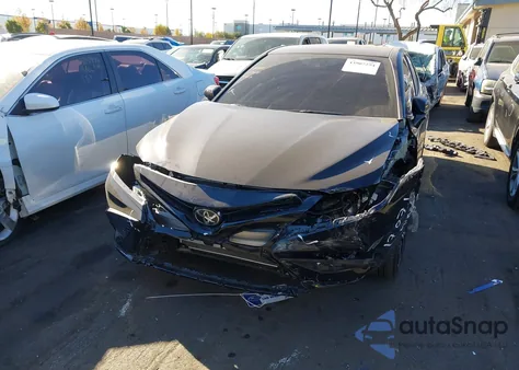2024 Toyota Camry Se z USA, uszkodzony, nr VIN 4T1G11AK9RU242109